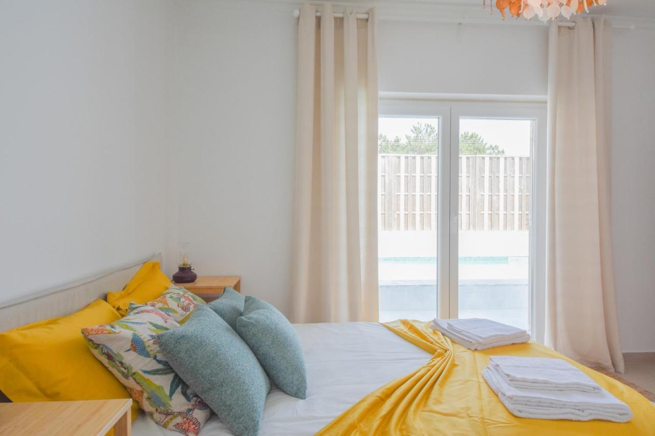 Aroeira Villa With Heated Pool By Golf Course, Beach And Lisbon Exterior photo