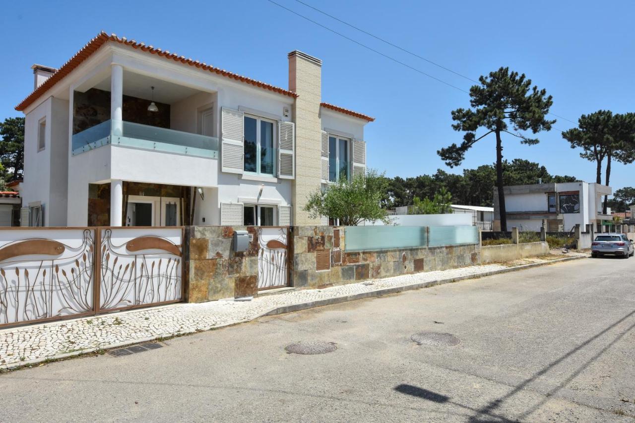 Aroeira Villa With Heated Pool By Golf Course, Beach And Lisbon Exterior photo
