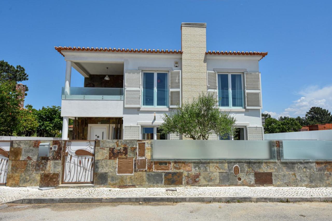 Aroeira Villa With Heated Pool By Golf Course, Beach And Lisbon Exterior photo