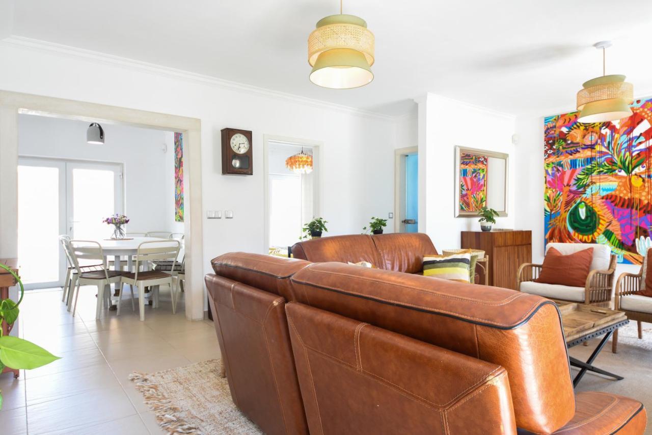Aroeira Villa With Heated Pool By Golf Course, Beach And Lisbon Exterior photo